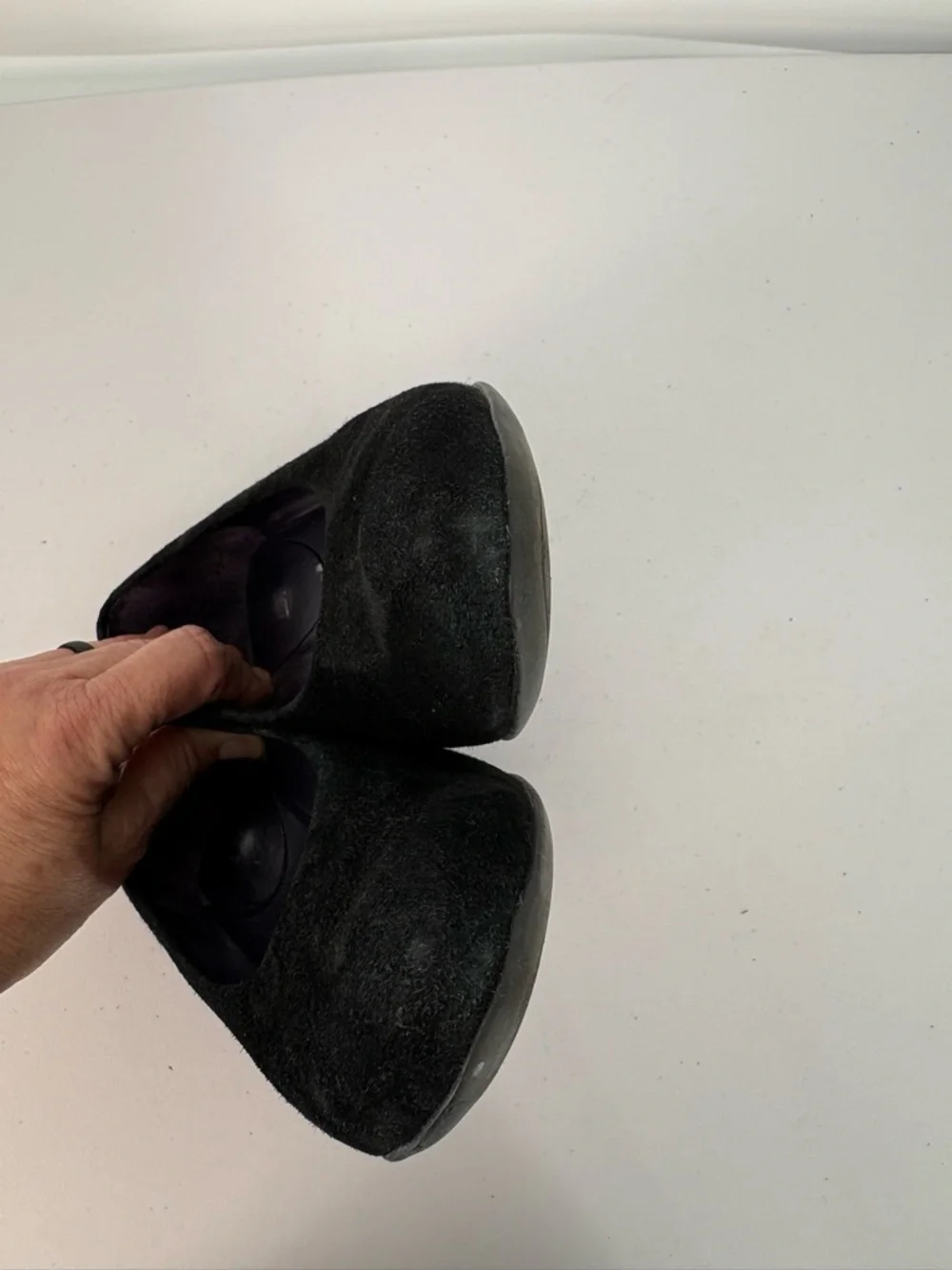 🥠 Vaneli Black Suede Block Heel Pumps